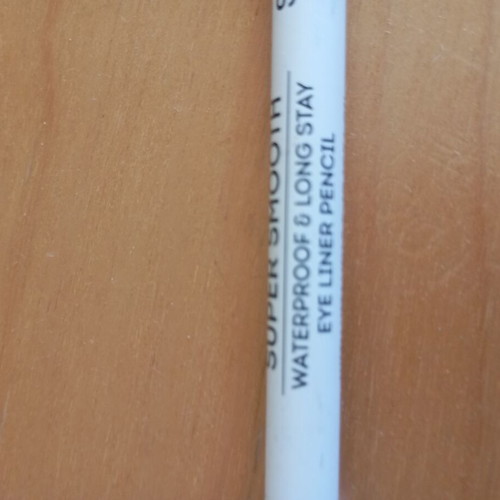 Seventeen Pencil Eyeliner Olive 13 like new, waterproof