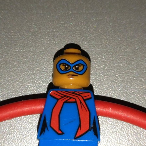 Lego Ms Marvel Minifigure authentic in excellent condition