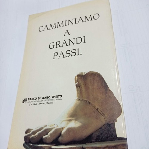 De Chirico L Unita book foreign language Italian like new