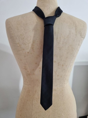 YSL Yves Saint Laurent μαύρη γραβάτα