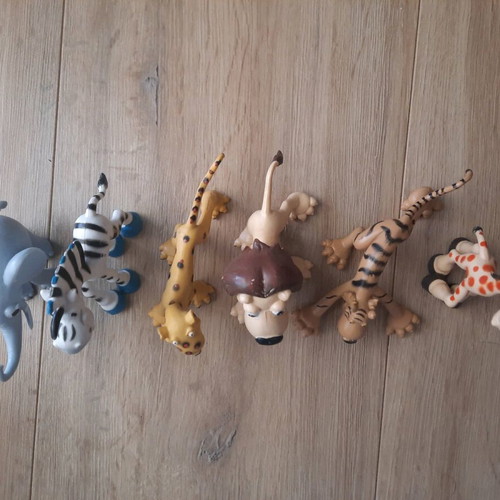 Plastic animal figures like new, set of 6