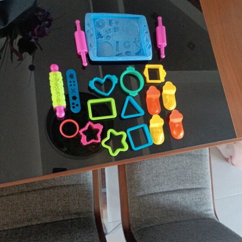 Shapes for Modeling Clay Set of 18 Pieces Like New
