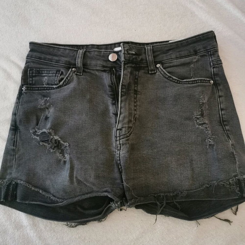 H&M denim shorts used, size M, black