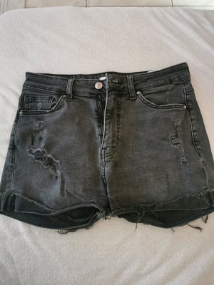 H&M дънкови къси панталони употребявани, размер M, черни