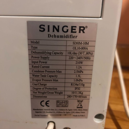 Singer dehumidifier like new