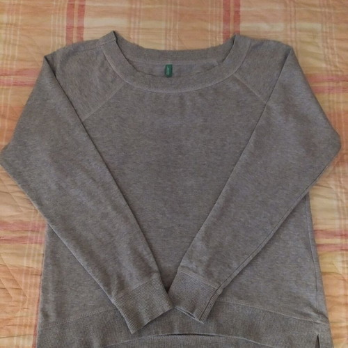 Benetton sweatshirt, size XS, grey