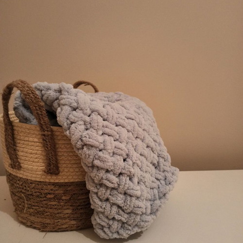Handmade knitted blanket new