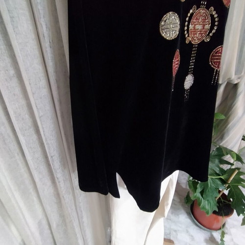 Velvet blouse new with embroidery, size XXXL, black