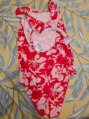 Minerva girls' swimsuit like new, size 140 cm