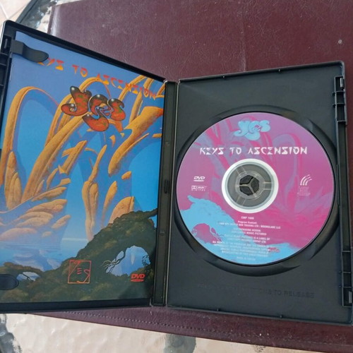 Yes DVD Keys To Ascension used, rock