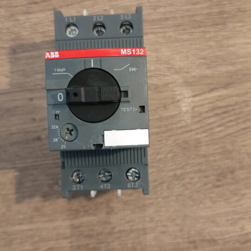 ABB MS132-32 motor protection switch like new 25-32A