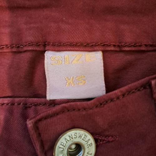 Bordeaux jeans pants XS, elastic with side pockets and zippers