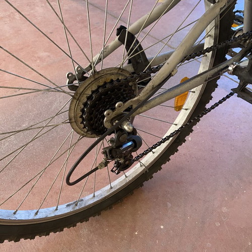 Outdoor Extreme 26” Mountain Bike used with dual suspension