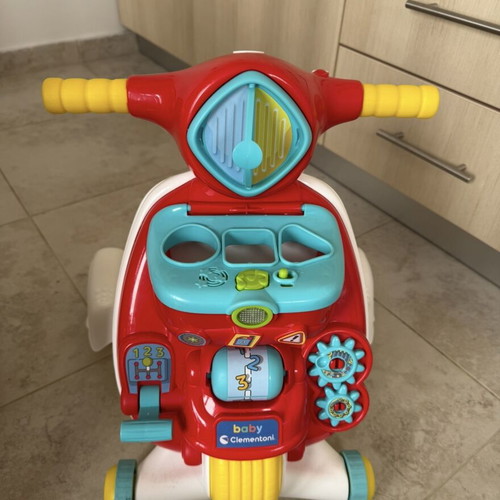 Baby Clementoni 2-in-1 walker for 9+ months