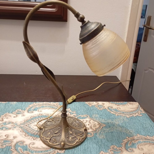 Vintage Art Nouveau table lamp brass with heavy blown glass like new