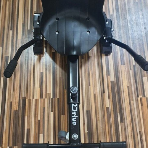 Hoverboard with seat like new, new battery