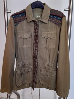 Jacket καπαρτίνας λαδί καινούργιο, με λεπτομέρειες στους ώμους, Νο XS