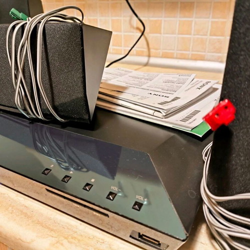 Sony BDV-E2100 Home Cinema 5.1 system used