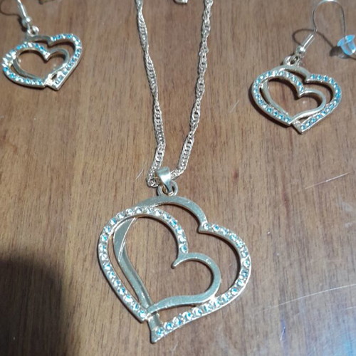 Heart jewelry set new gold color, unused