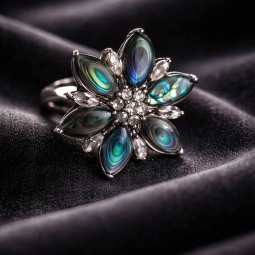 Vintage silver 925 ring with Abalone stones used, flower design