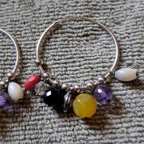 Silver earrings with semiprecious stones like new, 3.5cm diameter