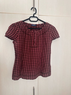 Mexx women's blouse like new, size M, black and red