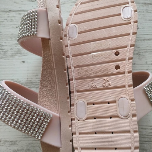Slippers new, pink with white stones, size 38