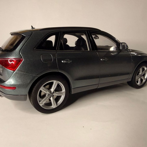 Kyosho Audi Q5 Quartz Gray Metallic metal model 1:18 new