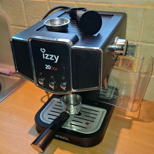Izzy Venezia IZ-6001 Espresso Machine 1100W 20bar Pressure
