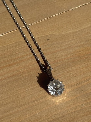 Faux Bizoux necklace like new