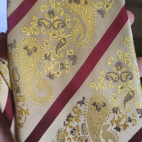 Silk tie new, bordeaux-gold with paisley pattern