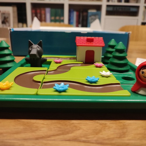 Smart Games Little Red Riding Hood Deluxe used educational puzzle