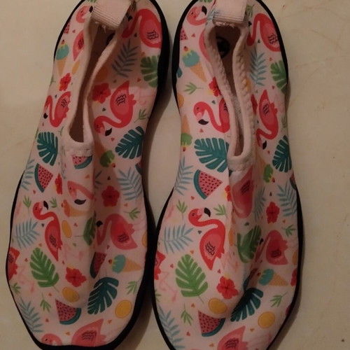 Beach shoes like new, sizes 34-35, pink multicolor