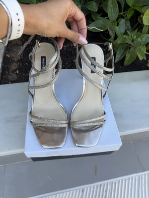 Nine West high-heeled sandals used, size 41, gold