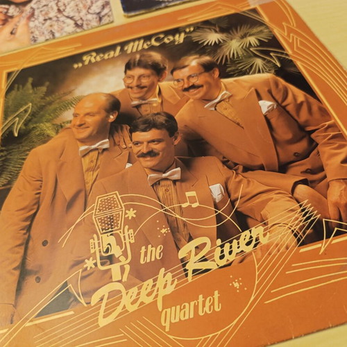 Set of 3 used vinyl records with Evelyn King, Jim Reeves and The Deep River Quartet