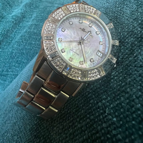 Ellesse women's watch used with stones and stainless steel bracelet