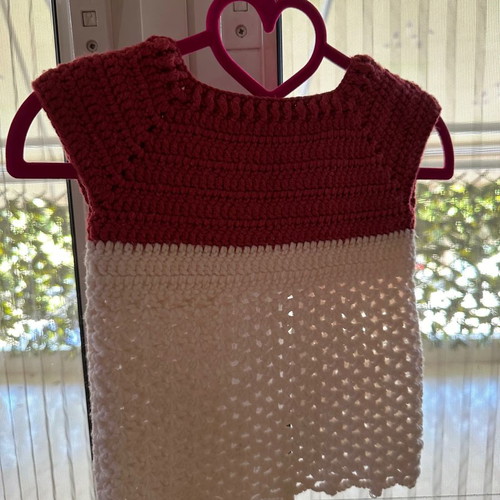 Knitted sleeveless cardigan for girl 6-12 months with crochet