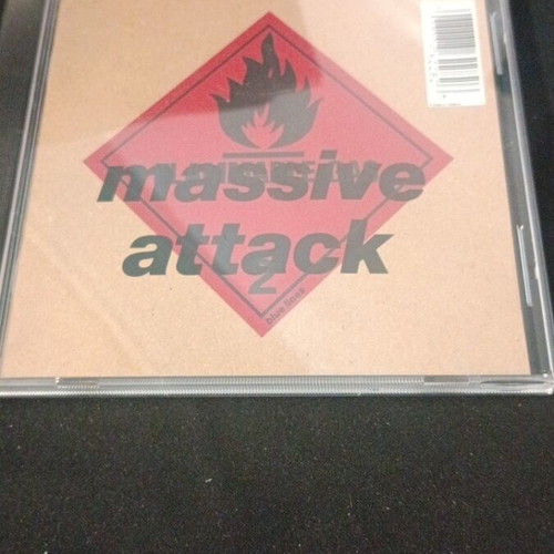 Massive Attack Blue Lines CD like new, electronic