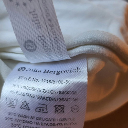 Julia Bergovich white blouse size S like new
