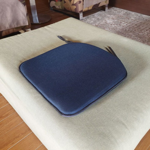 Lumbar pillow like new