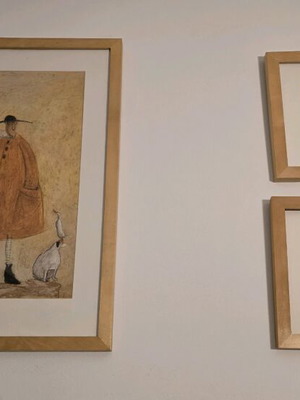 Decorative frames set in three sizes like new