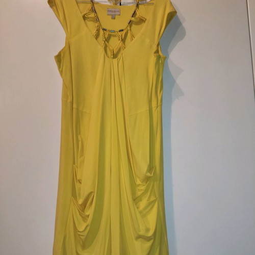 Karen Millen dress like new, yellow, size L