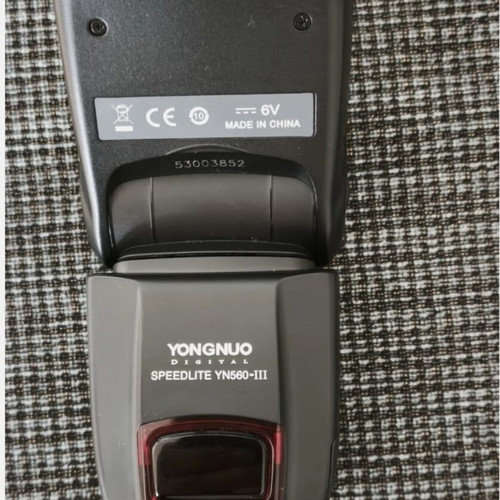 Yongnuo YN560 Speedlite flash like new for Nikon Canon cameras