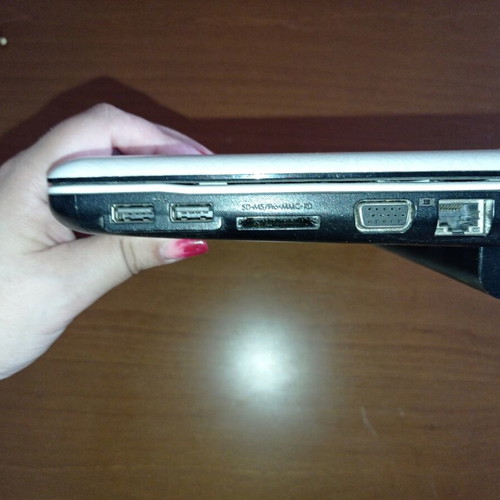 HP MINI 110-1100 laptop with Windows 7 Home Basic