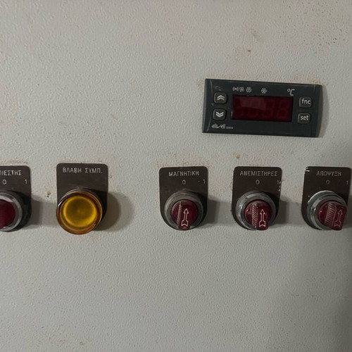 Control panel used for large freezer room