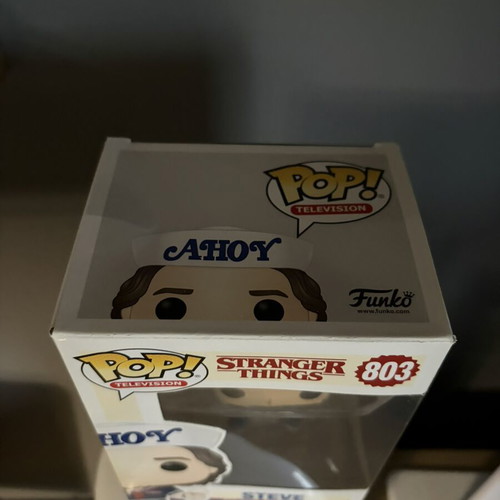 Steve #803 Stranger Things Funko Pop vinyl figure like new