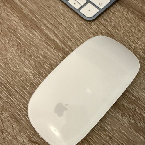 Apple iMac 24” M4 with 16GB RAM and 256GB SSD like new, blue