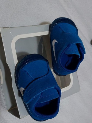 Nike βρεφικά 17 νούμερο σαν καινούργια