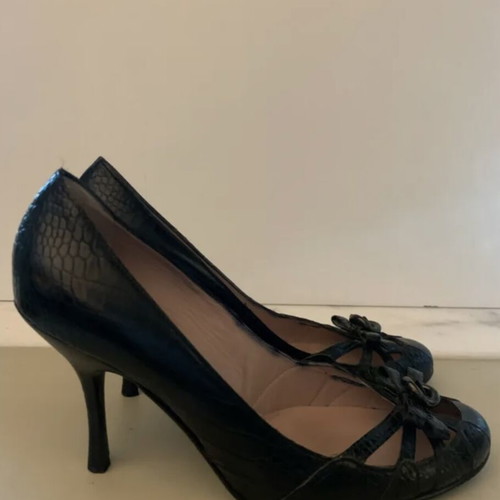 Kalogirou leather black pumps size 38 like new