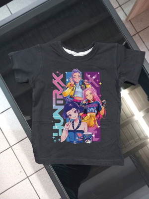 K-POP Demon Hunters kids t-shirt new, black, size 3-4 years
